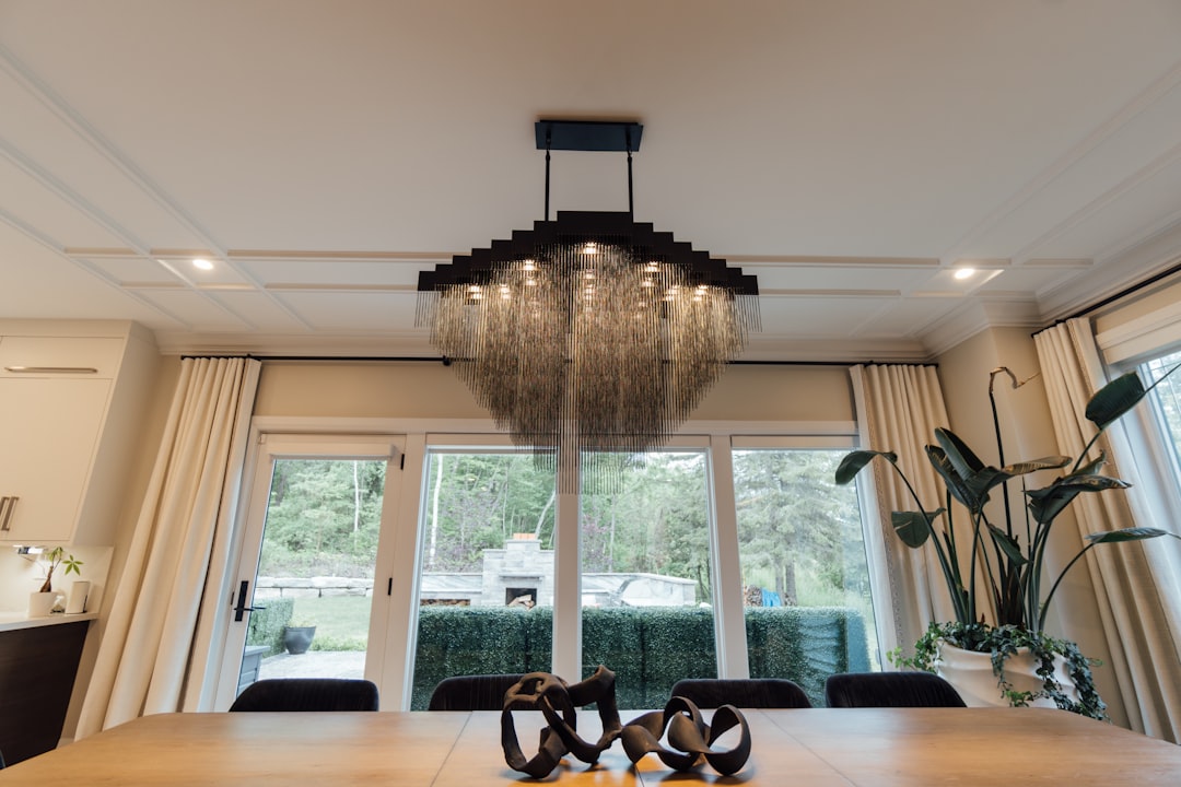 Multi-functional Dining Chandelier Trends: Combining Style and Function